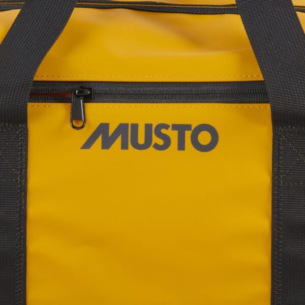 bolso-marinero-resistente-musto-81245-772-gold-marmare.jpg