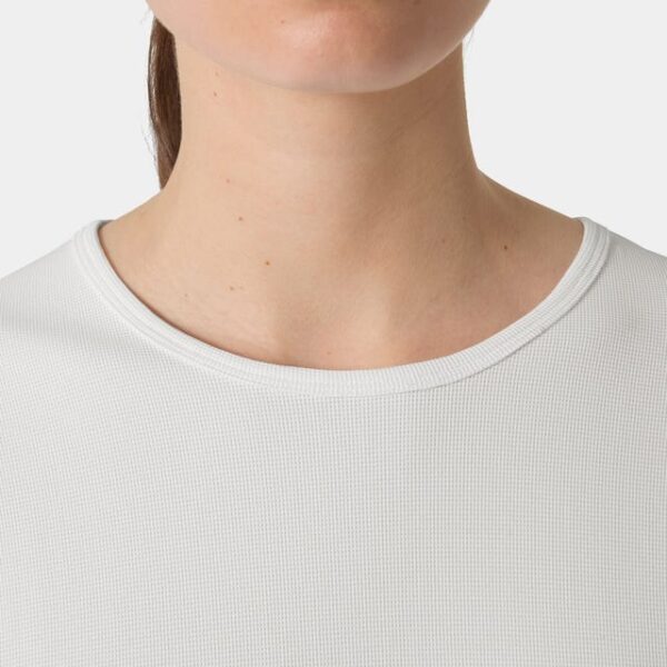 camiseta-proteccion-solar-upf50-mujer-helly-hansen-white.jpg