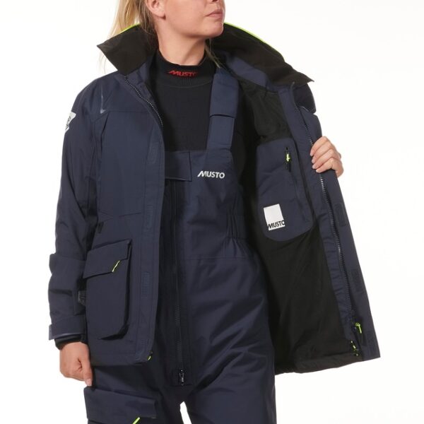 chaqueta-navegacion-costera-musto-br1-82405-navy.jpeg
