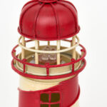 faro-decorativo-metal-rojo-blanco-luz-marmare.jpg