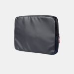 funda-ordenador-acolchada-helly-hansen-navy-marmare.jpg
