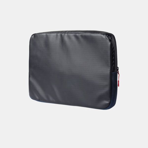 funda-ordenador-acolchada-helly-hansen-navy-marmare.jpg