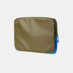funda-portatil-resistente-helly-hansen-verde-marmare.jpg