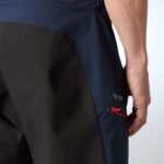 musto-82608-598-true-navy-short-tecnico-navegacion-costera-marmare.jpg_.jpeg