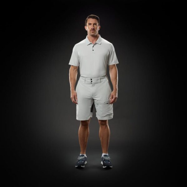 pantalon-corto-navegacion-musto-82421-platinum.jpg