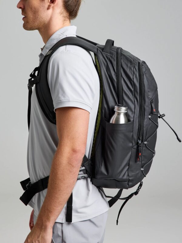 slam-backpack-a463006-black-ink-detalle-frontal-marmare-02.webp_.jpeg